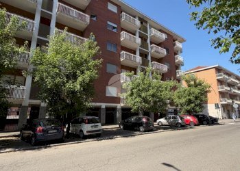 Trilocale Via sciesa 31, Venaria Reale - foto 1
