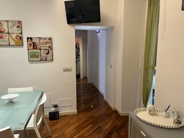 Apartment Via Giuseppe Garibaldi, 10, Torino (neighborhood Quadrilatero Romano) - photo 2