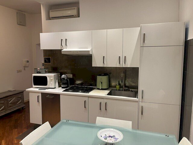 Apartment Via Giuseppe Garibaldi, 10, Torino (neighborhood Quadrilatero Romano) - photo 3