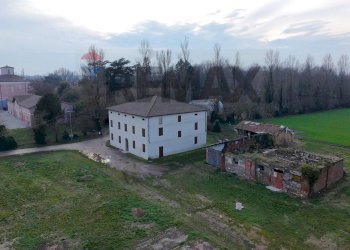 Casa indipendente Via Grande 
 Medolla, MO, Medolla - foto 1