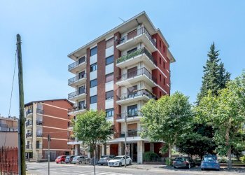 Four-room apartment Via giacomo leopardi, Collegno - photo 1