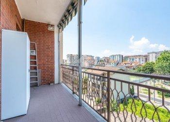 Four-room apartment Via giacomo leopardi, Collegno - photo 12