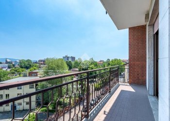 Four-room apartment Via giacomo leopardi, Collegno - photo 24