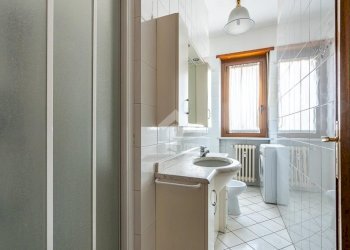 Four-room apartment Via giacomo leopardi, Collegno - photo 34