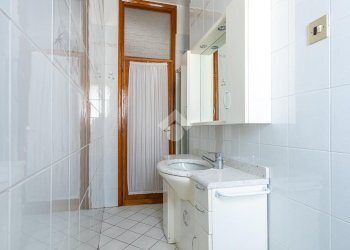 Four-room apartment Via giacomo leopardi, Collegno - photo 36