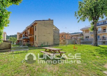 Four-room apartment Via Campo Sportivo, 8, Barge - photo 1