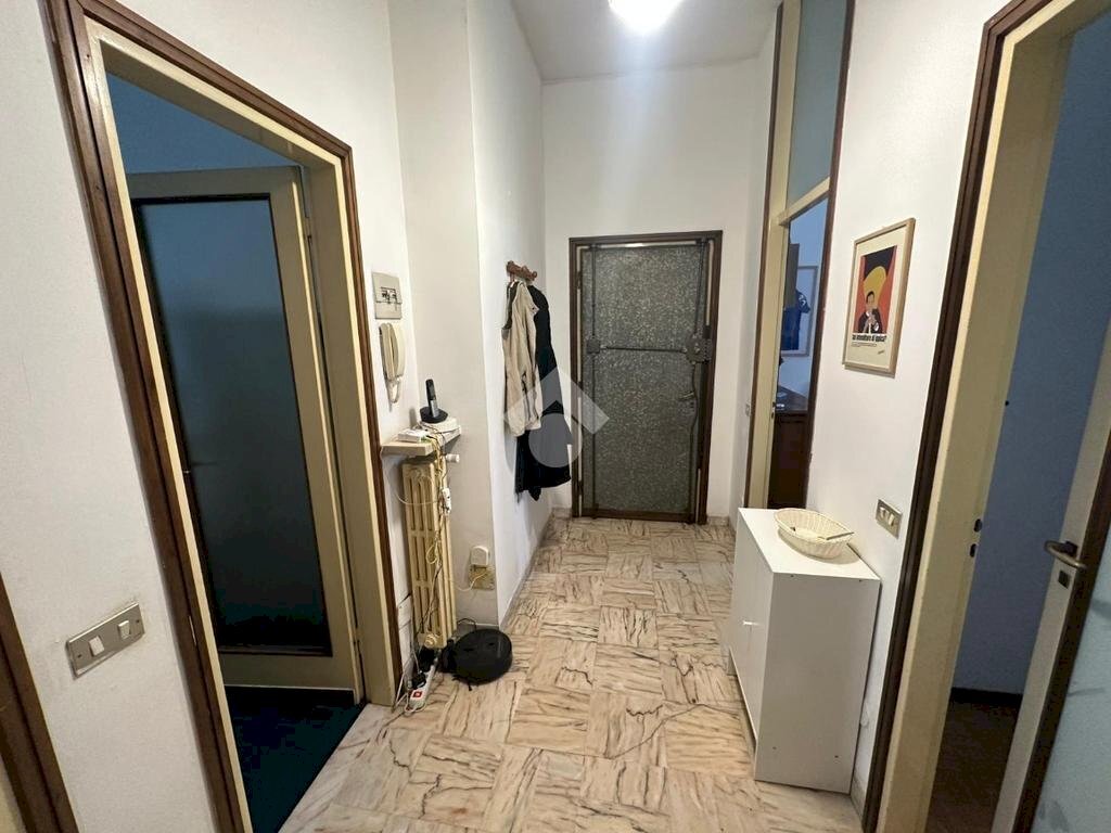 Three-room apartment Via Cosseria, Milano - photo 3