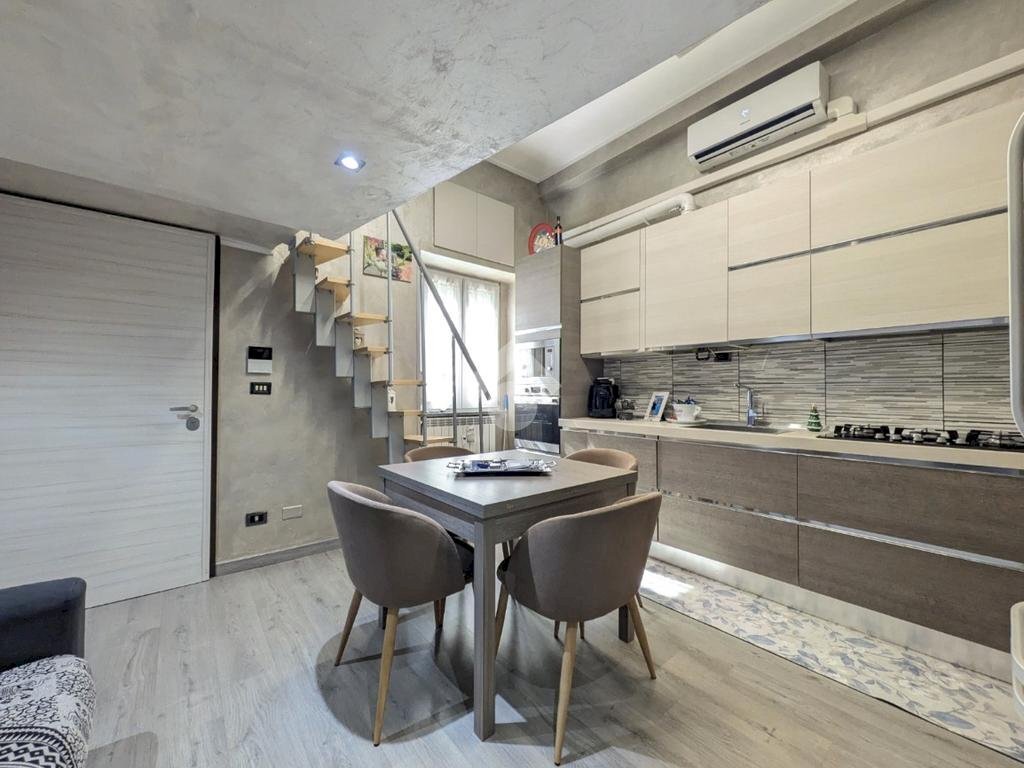 Two-room apartment Via Cesare Brivio, Milano (neighborhood Dergano) - photo 1