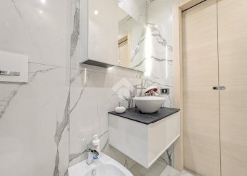 Two-room apartment Via Cesare Brivio, Milano (neighborhood Dergano) - photo 12