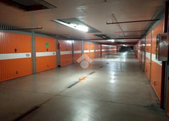 Box Piazzale Giulio Cesare, Milano - foto 4