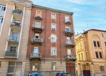 Three-room apartment Via Borgosesia, Torino (neighborhood Parella) - photo 1