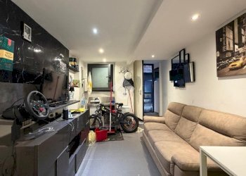 One-room apartment Vico amandorla, Genova - photo 1