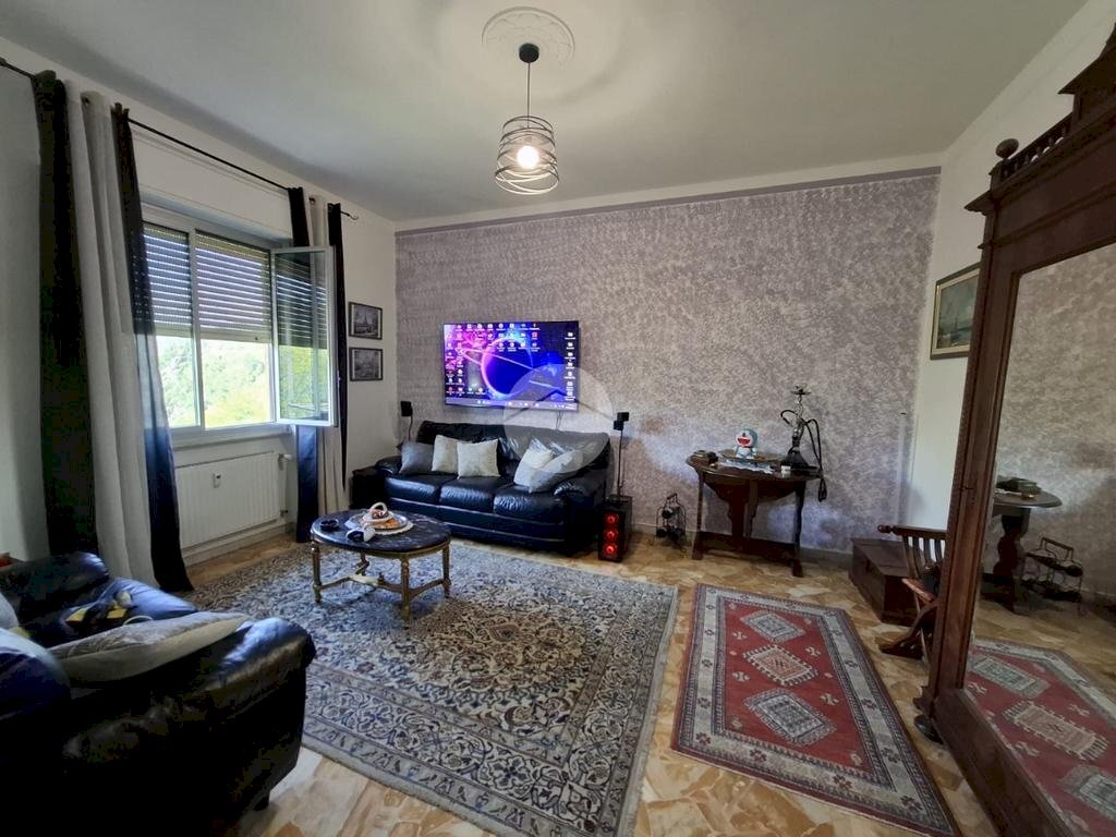 Three-room apartment Via Mansueto, Genova (neighborhood Certosa) - photo 1