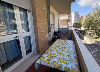 Three-room apartment Viale Francesco Petrarca, Ravenna (neighborhood Lido Adriano) - photo 4