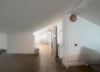 Attic Viale Risorgimento, Pantigliate - photo 2