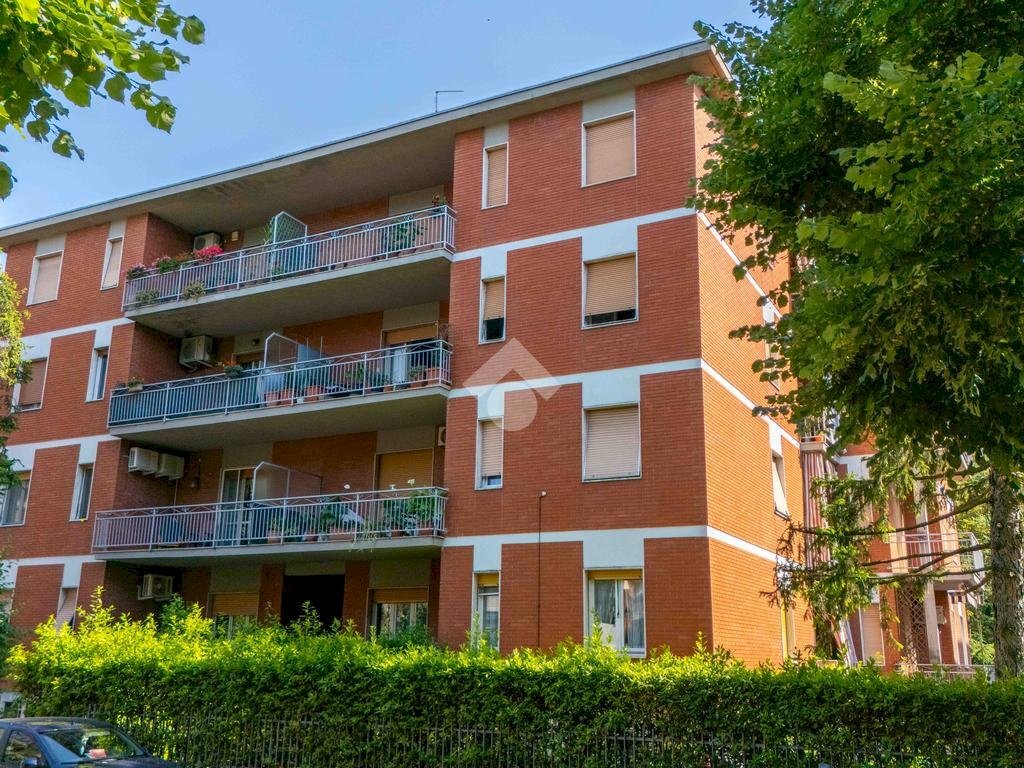Three-room apartment Via Belgrado, Parma (neighborhood San Lazzaro) - photo 1