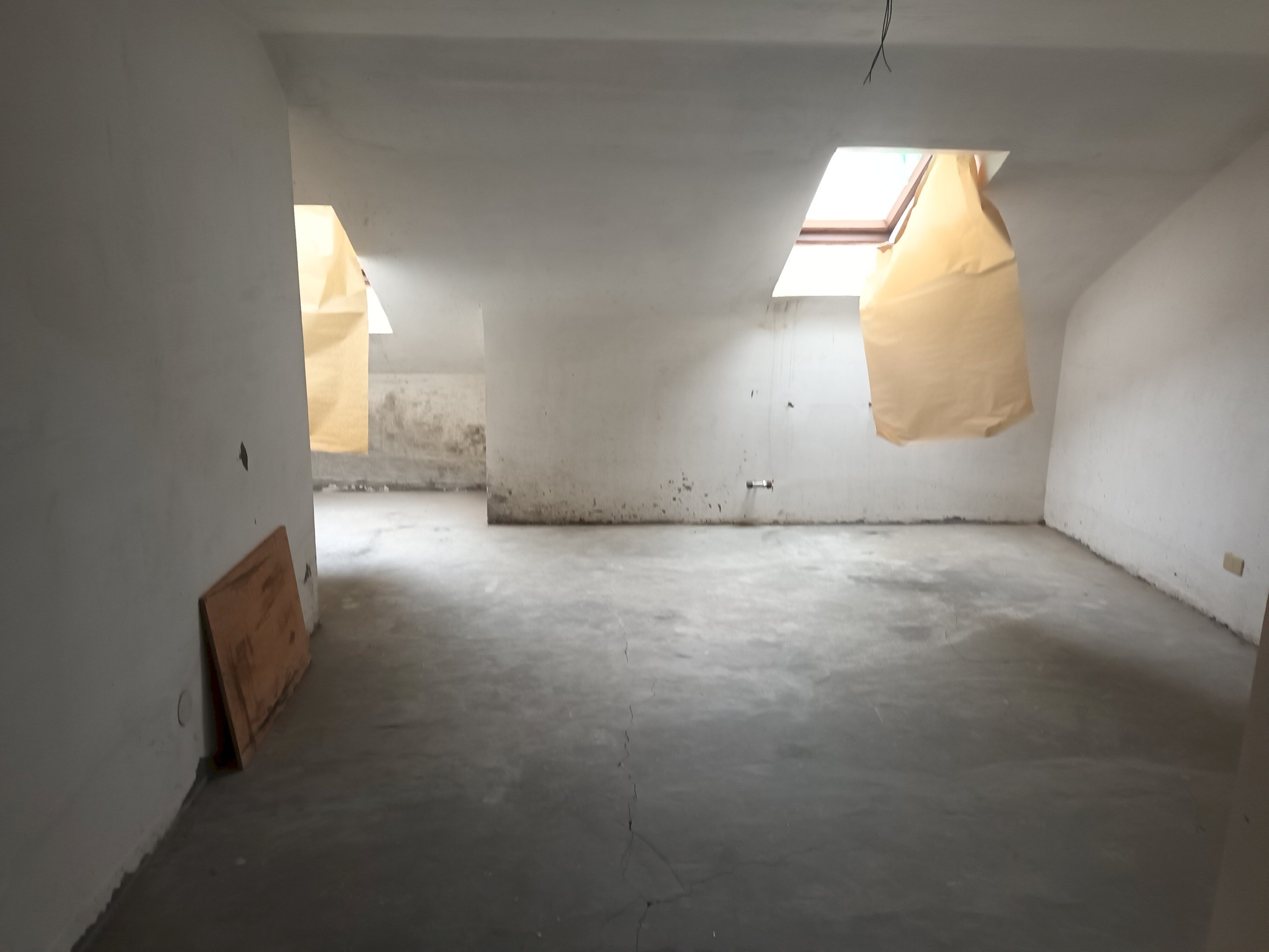 AMBIENTE - Mansarda via Benedetto Dalmastro, 13, Cuneo - foto 2