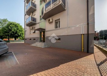 Three-room apartment Via G. Bertoni, Modena (neighborhood Sacca) - photo 1