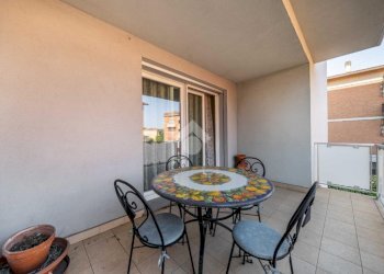 Apartment Strada Morane, Modena (neighborhood Morane - Contrada) - photo 2
