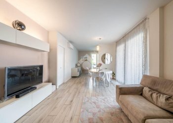 Apartment Strada Morane, Modena (neighborhood Morane - Contrada) - photo 4