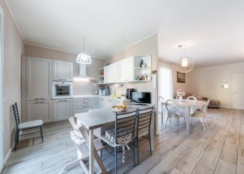 Apartment Strada Morane, Modena (neighborhood Morane - Contrada) - photo 7