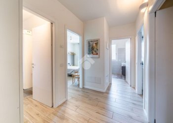 Apartment Strada Morane, Modena (neighborhood Morane - Contrada) - photo 10