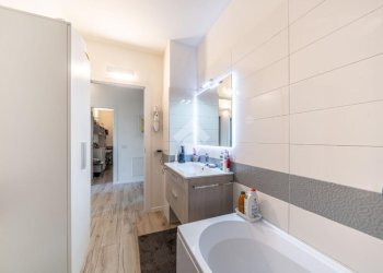 Apartment Strada Morane, Modena (neighborhood Morane - Contrada) - photo 23