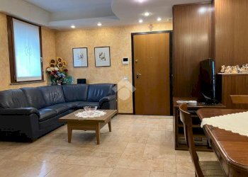 Four-room apartment Via bozzini, Melegnano - photo 2