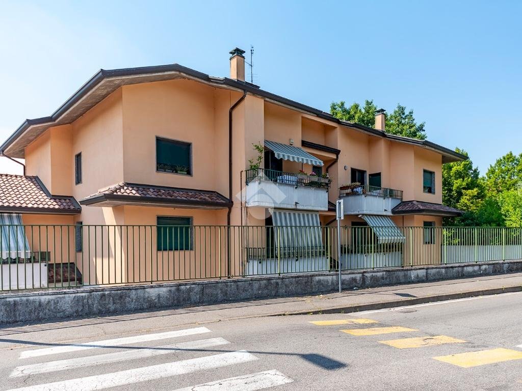 Three-room apartment Via Lazio, Lainate - photo 2