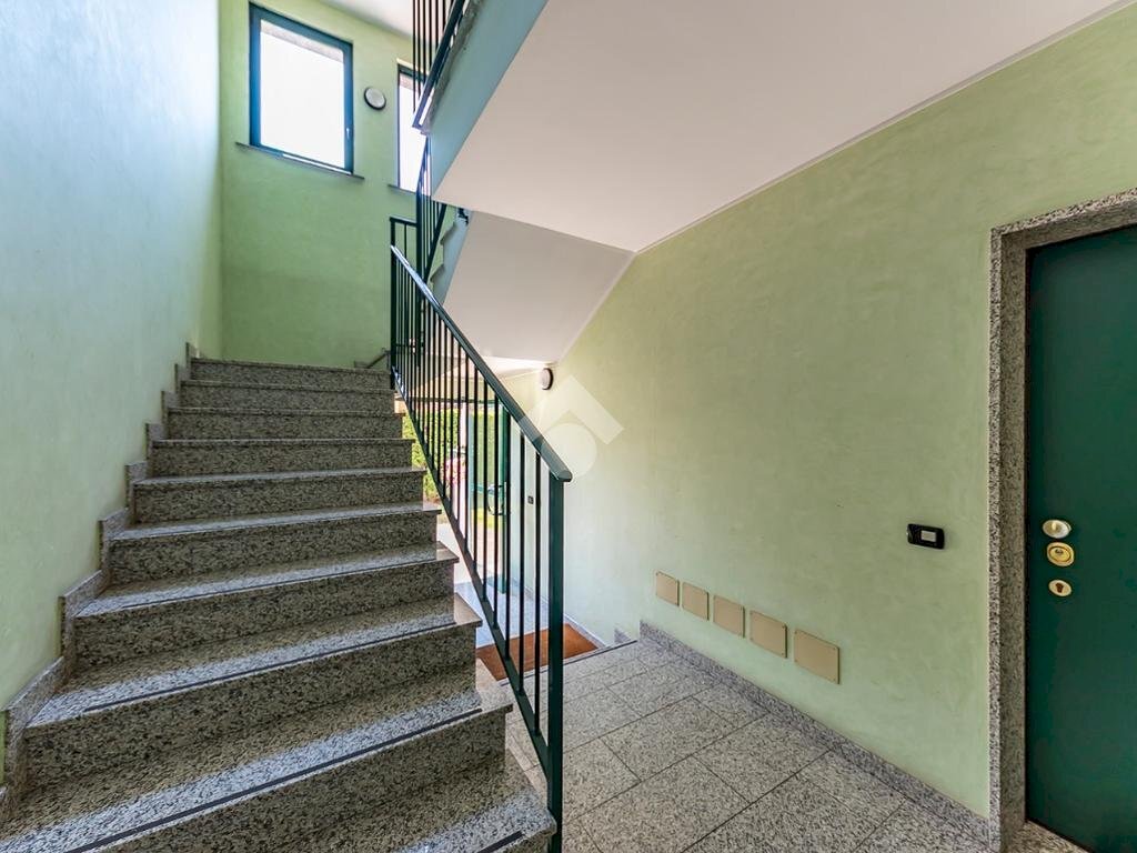 Three-room apartment Via Lazio, Lainate - photo 3