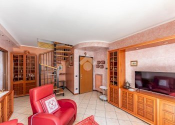 Three-room apartment Via Lazio, Lainate - photo 7