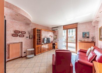 Three-room apartment Via Lazio, Lainate - photo 8