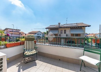 Three-room apartment Via Lazio, Lainate - photo 9