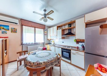 Three-room apartment Via Lazio, Lainate - photo 12