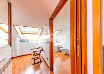 Three-room apartment Via Lazio, Lainate - photo 25