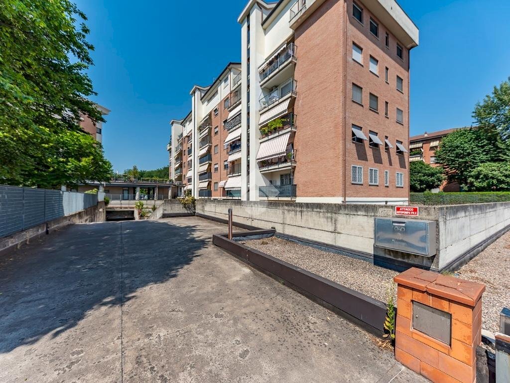 Three-room apartment Via Prima Strada, Lainate - photo 3