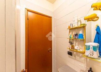 Three-room apartment Via Prima Strada, Lainate - photo 24