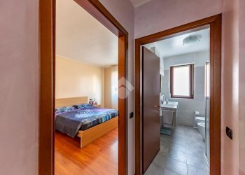 Three-room apartment Via Prima Strada, Lainate - photo 26