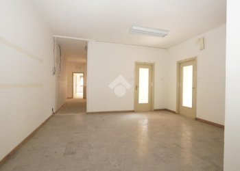 Apartment Lungo Dora Abegg, Susa - photo 31