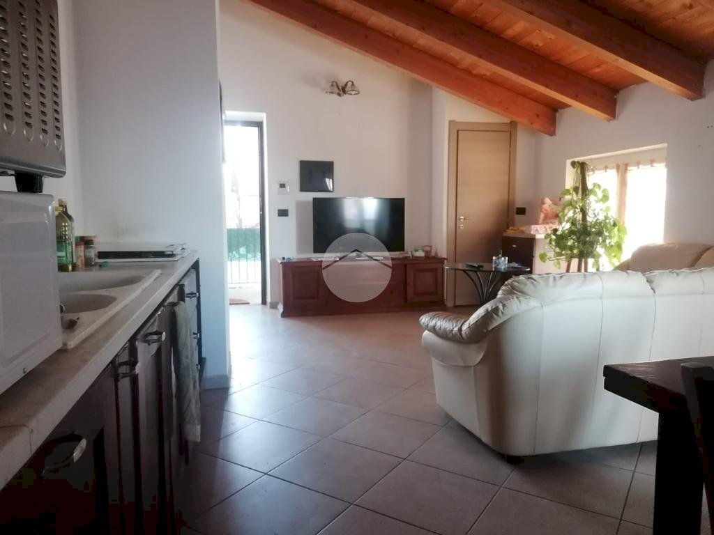 Three-room apartment Via Martiri Della Liberazione, Narzole - photo 1