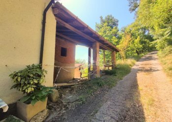 Rustico Frazione Piaggio, Montegioco - foto 8