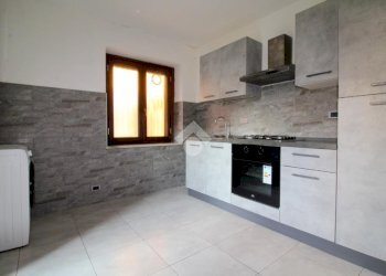 Four-room apartment Via vittorio alfieri, Villar Perosa - photo 9