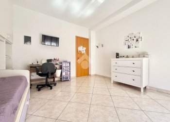 Three-room apartment Via Cesare da Sesto, Cinisello Balsamo - photo 18