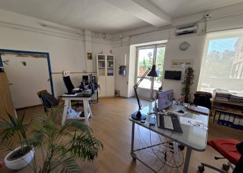 Foto 3 - Office VIA SAPELLO
 
79 R, Genova - photo 3