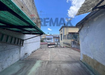 Edificio all\'aperto - Two-room apartment via San Mauro
 
75, Casoria - photo 6
