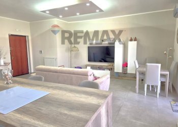 Sala da pranzo - Three-room apartment Casoria - photo 14