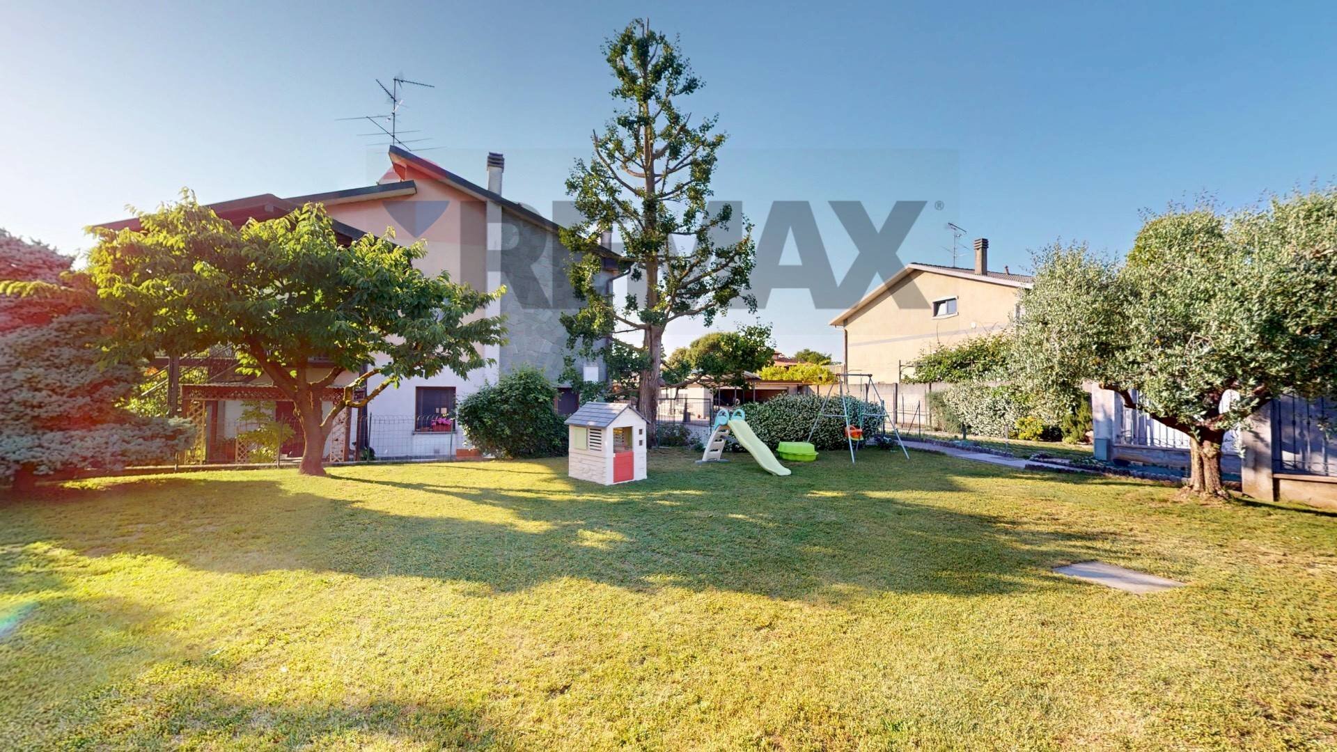 Giardino - Appartamento via Cardinale Ferrari
 
35, Cerro Maggiore - foto 1