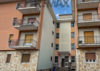Edificio all\'aperto - Two-room apartment via Diaz
22, Nerviano - photo 17