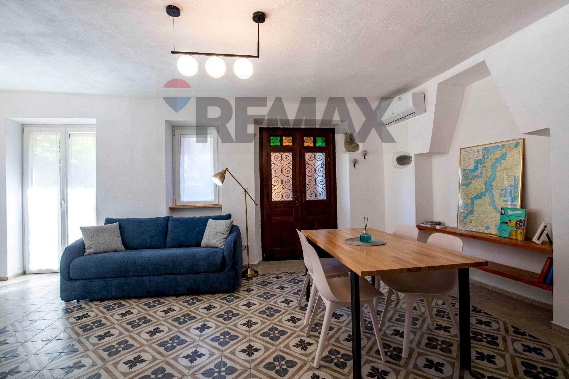 Sala da pranzo - Two-room apartment Via Luigi Civetta
4, Colonno - photo 2