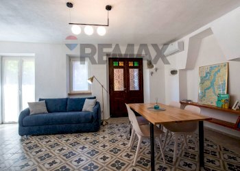 Sala da pranzo - Two-room apartment Via Luigi Civetta
4, Colonno - photo 2